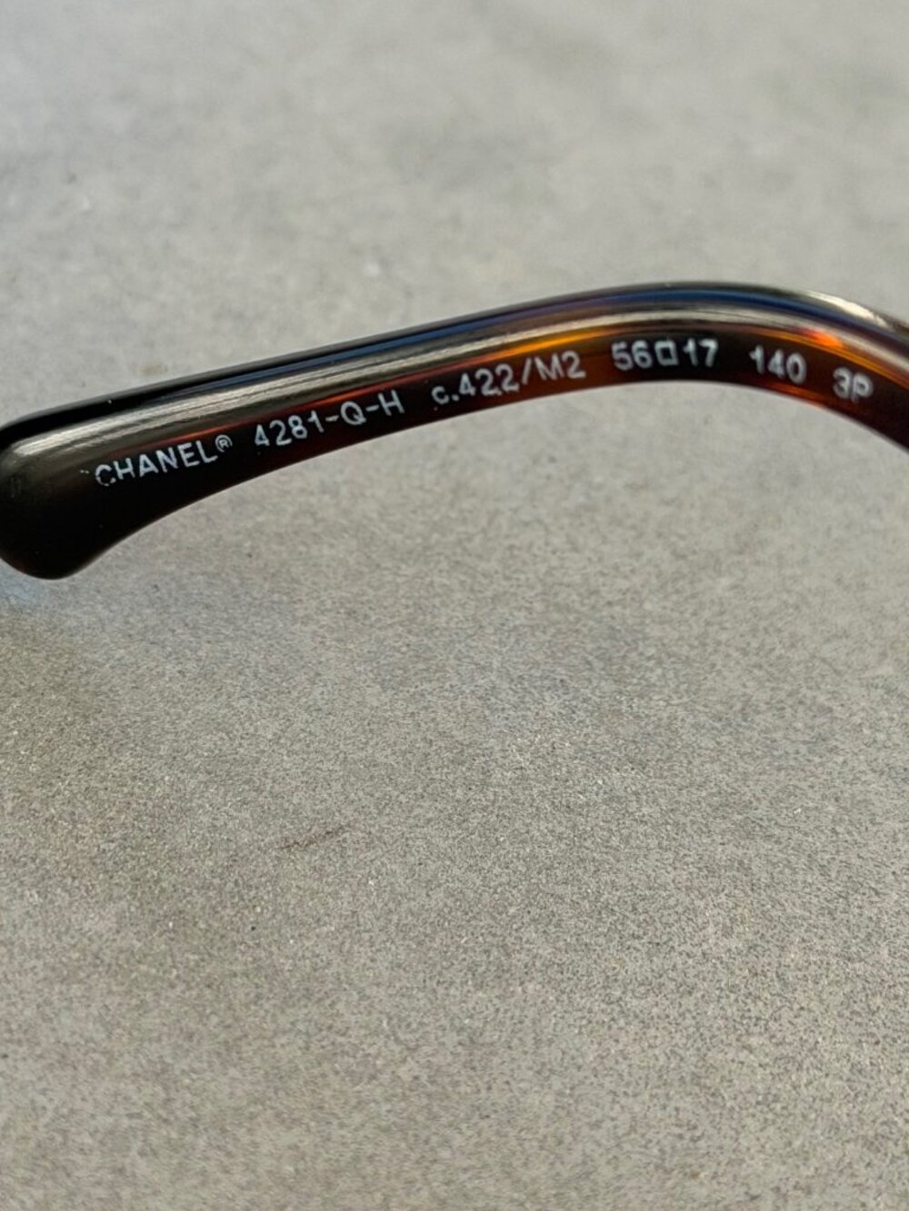 CHANEL 4281-Q-H Polarized Sunglasses – Brown Leather, Pearls, Gold Frame - Picture 8 of 8